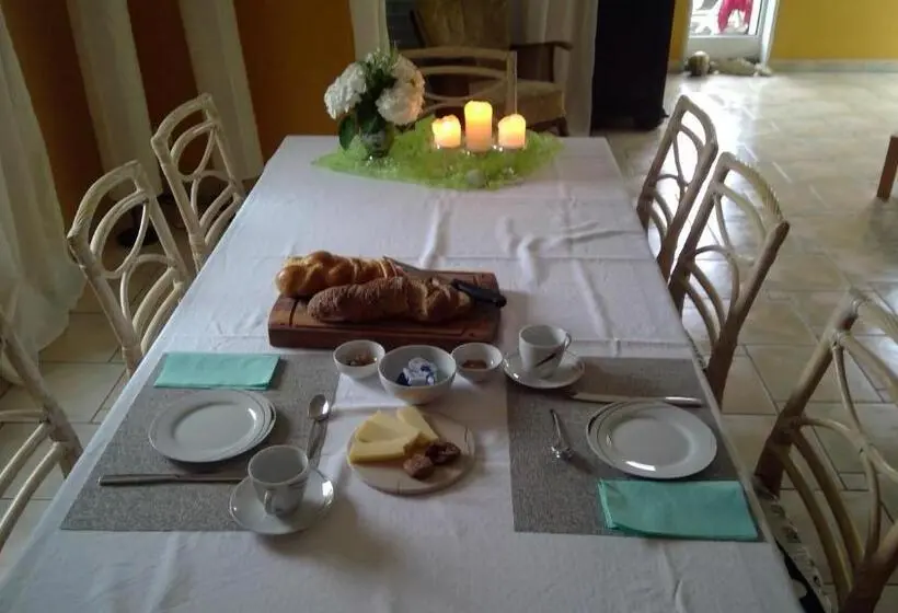 バルコニー付きスタンダードルーム, Bed And Breakfast 24