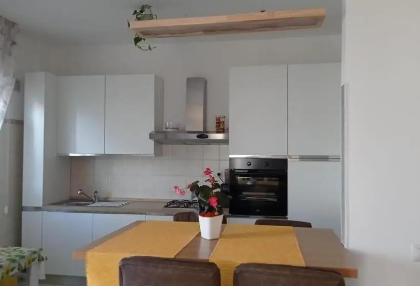 اتاق استاندارد چهار تخته با چشم‌انداز دریا, Bed&breakfast Albysuite