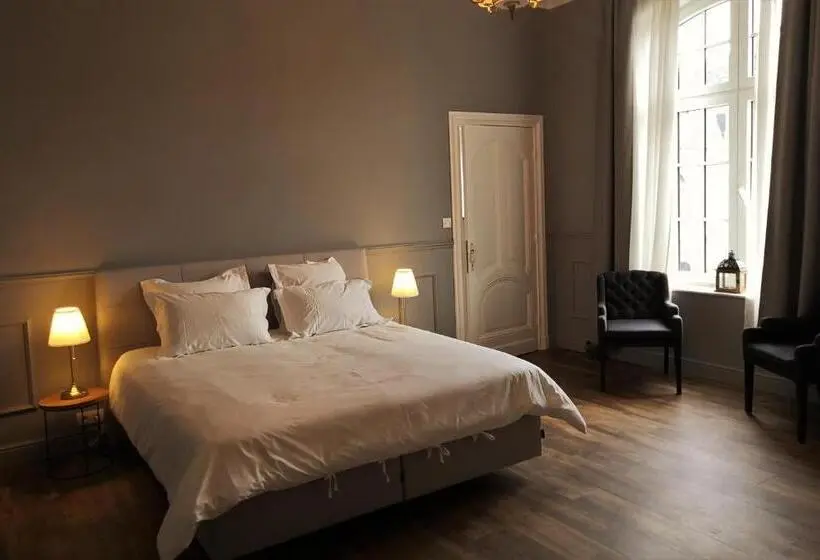 デラックスルーム, Villa De Noailles