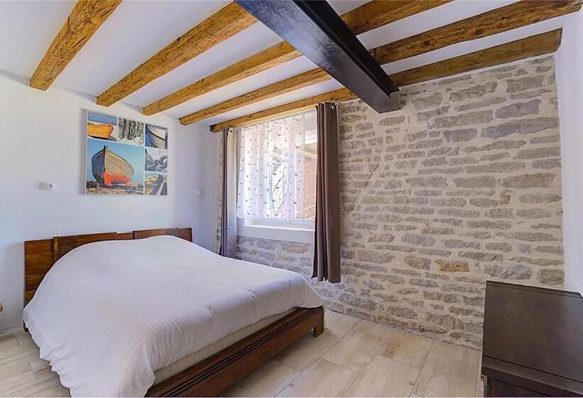 带河湖景观的套房, Domaine Des Jardins De La Saône