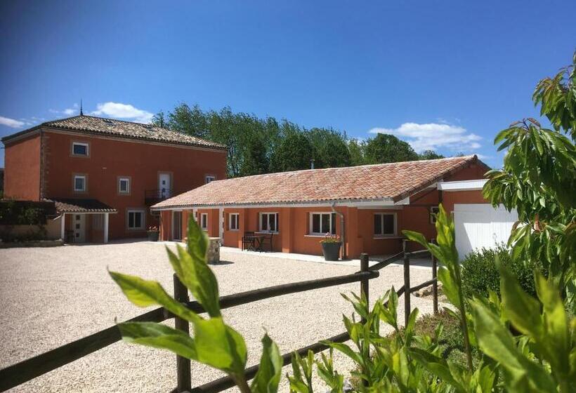 اتاق استاندارد با تراس, Domaine Des Jardins De La Saône