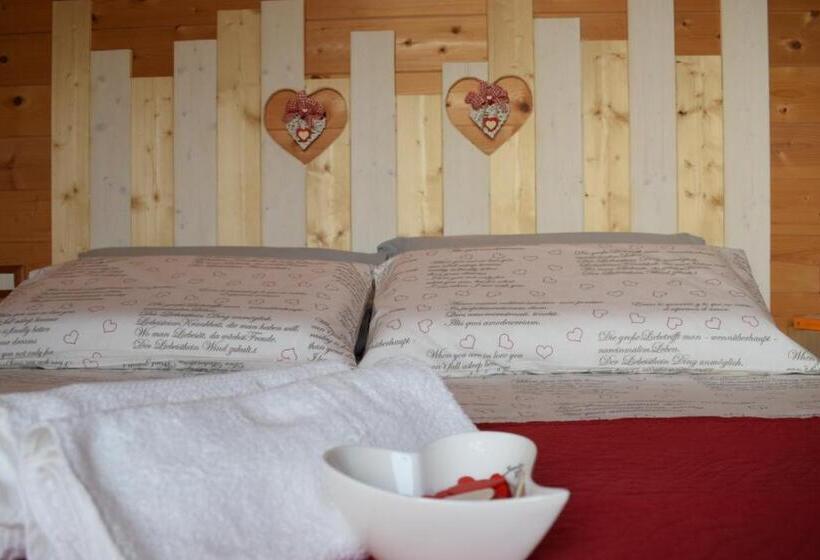 Номер Стандарт с Балконом, 2 Cuori E Un B&b