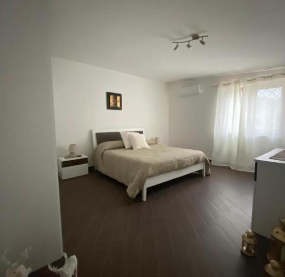 스탠다드 스튜디오 (테라스구비), B&b Le Rocce