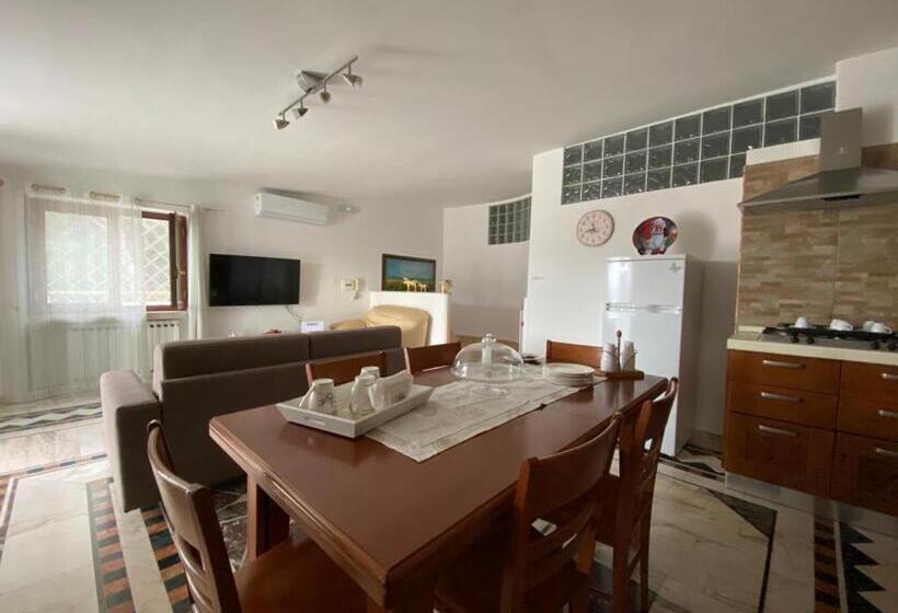 스탠다드 스튜디오 (테라스구비), B&b Le Rocce