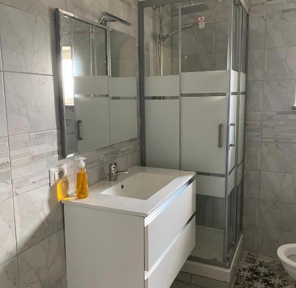 Номер Стандарт, B&b Le Rocce