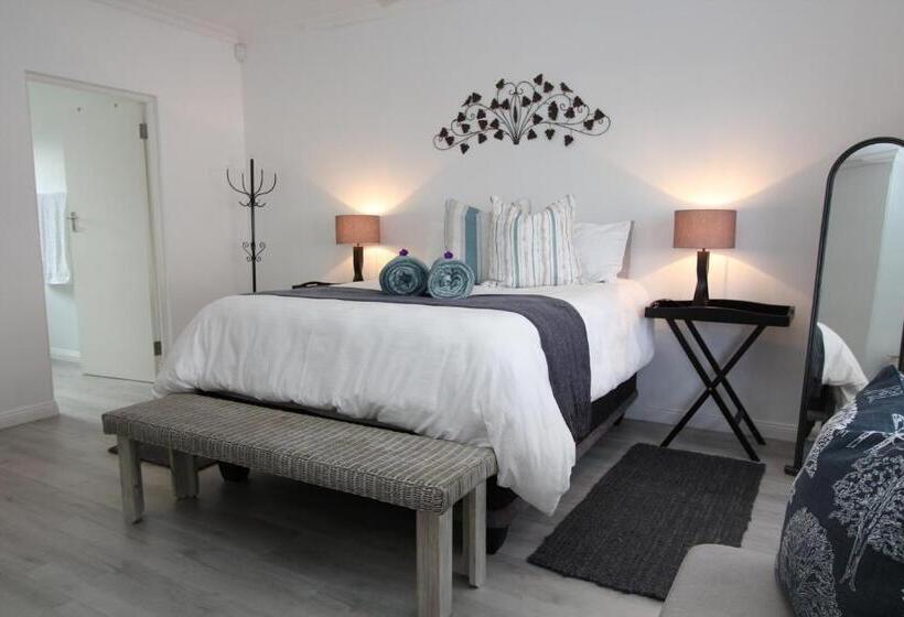 سوییت لوکس, Beach Break B&b   Deluxe Suites