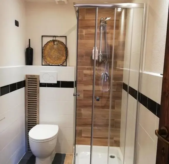 اتاق استاندارد, Bed And Breakfast Aurora