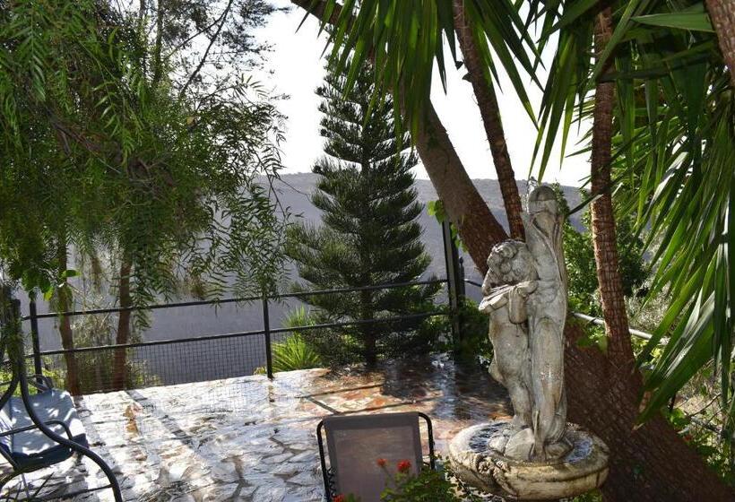 Номер Стандарт Вид на Море, Romantica