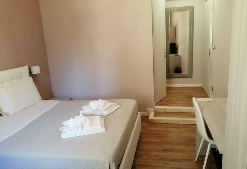 اتاق لوکس, Km 0 Dal Centro By Tiziana Monaldi