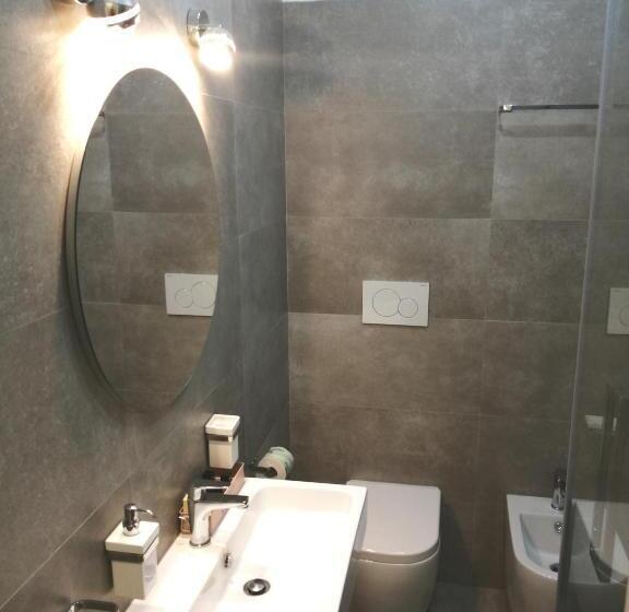 اتاق لوکس, Km 0 Dal Centro By Tiziana Monaldi