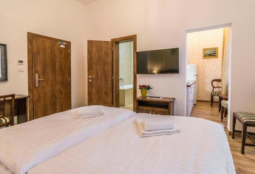 バルコニー付きデラックスルーム, Contactless Check In Retro Apartments Bosak