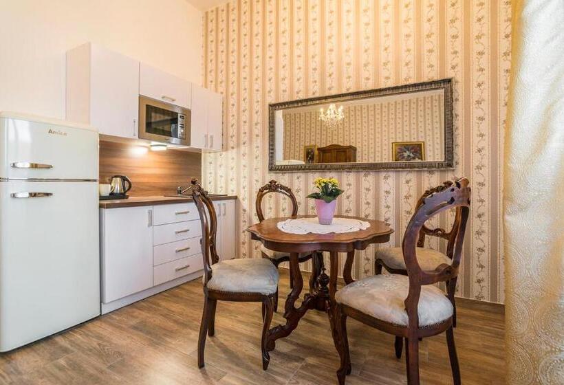 １ベッドルームのデラックスアパートメント, Contactless Check In Retro Apartments Bosak