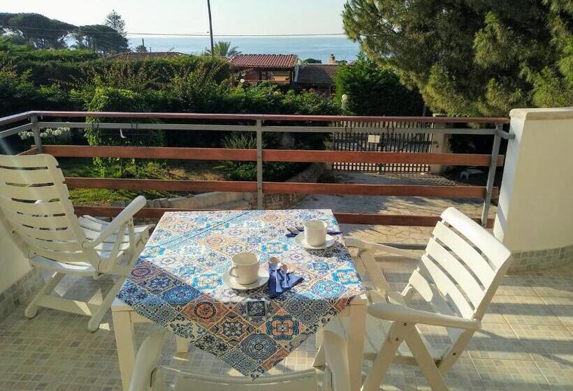 חדר דלוקס עם מרפסת נוף לים, Villa Vega