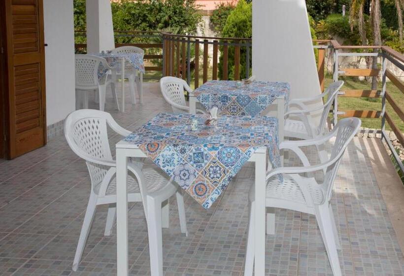 חדר סטנדרט לשלושה, Villa Vega