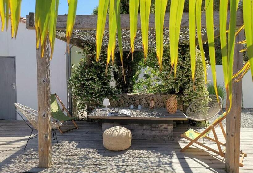 带2个卧室的套房, Derrière La Plage : Suite, Patio Et Pergola