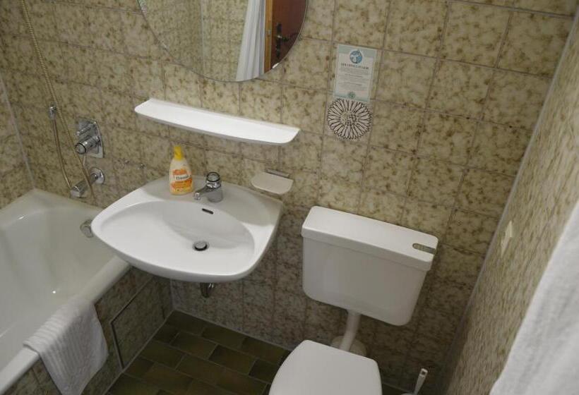 Quarto Estandar, Gästehaus Fäßle