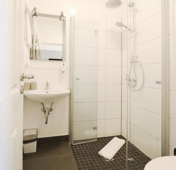 اتاق عادی, Kleine Möwe