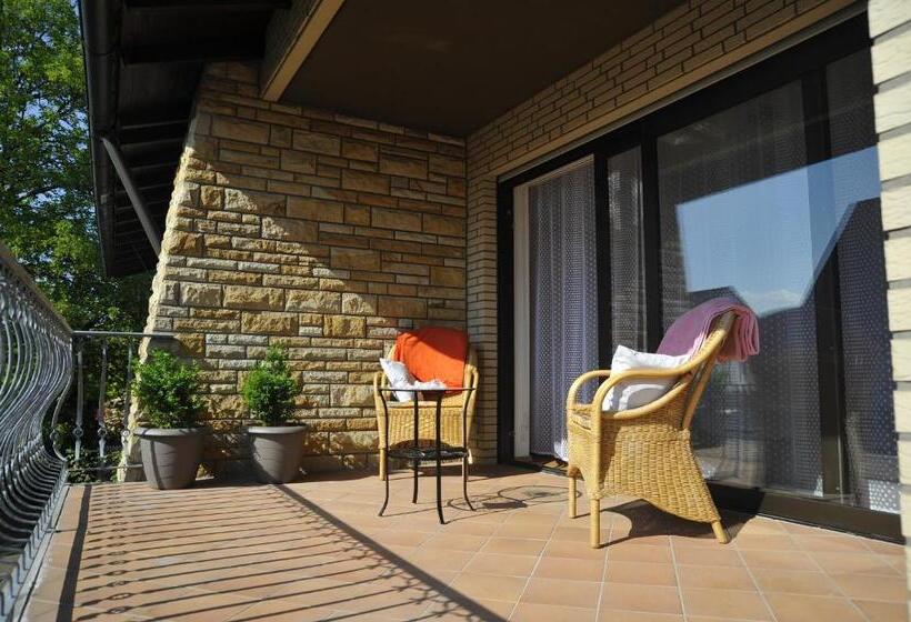 스탠다드 발코니 룸, Zur Herzklinik