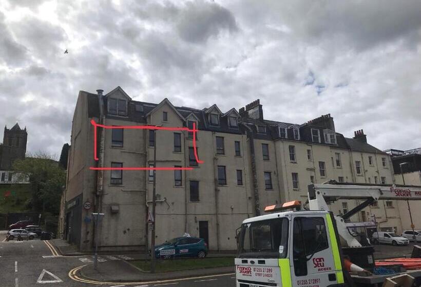 单人基本间, Prime Location Rooms In High Street