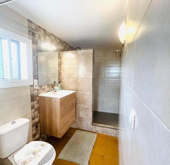 스탠다드 스튜디오 (전망), Casira, Casitas En Kamers, Viñuela, Andalucía