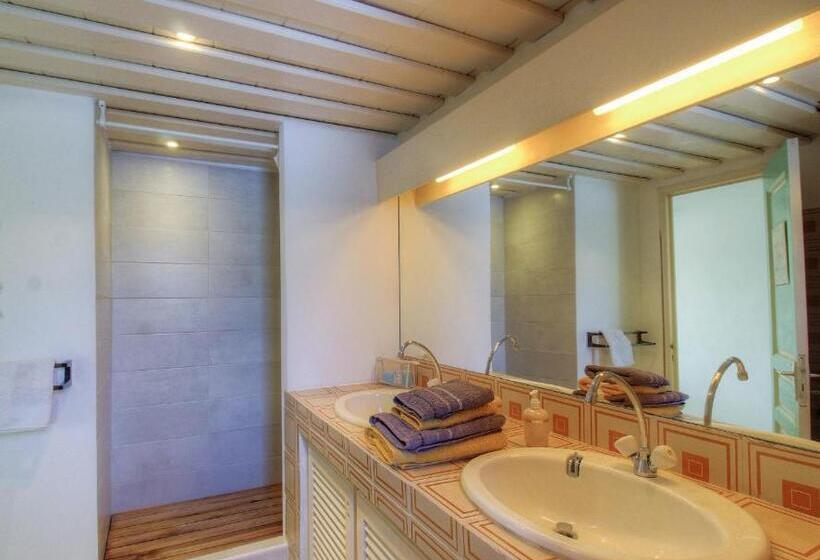 带1个卧室的带海景的公寓, Appartement 2 Pièces Pied Dans L Eau