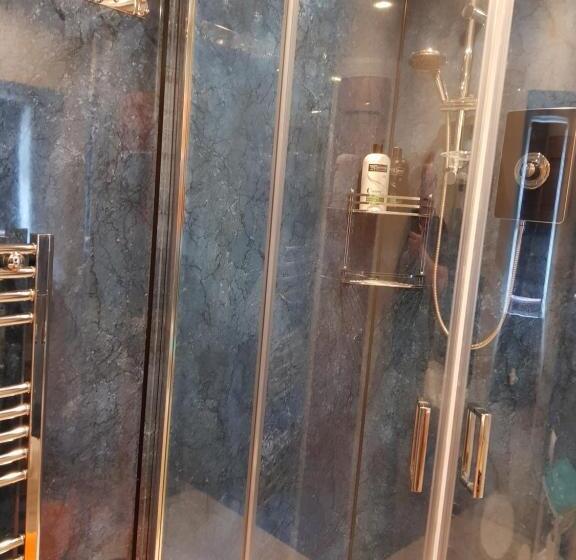 اتاق استاندارد, Delny Muir House