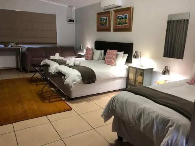 スタンダードトリプルルーム, Kliprand Guest House
