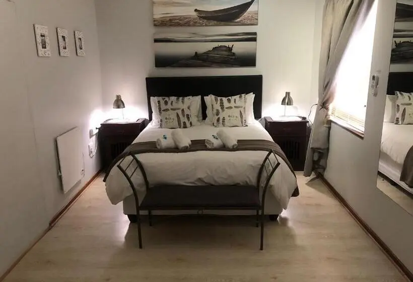 コンフォートルーム, Kliprand Guest House