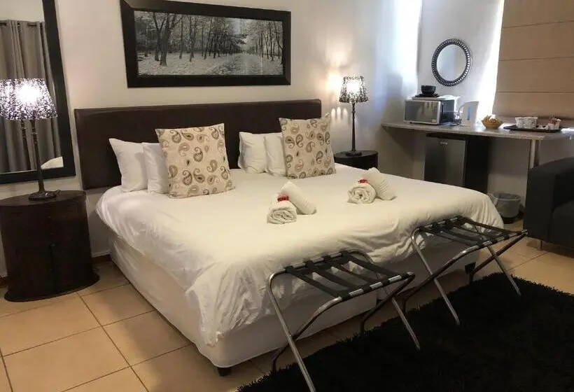キングサイズベッドのスタンダードルーム, Kliprand Guest House