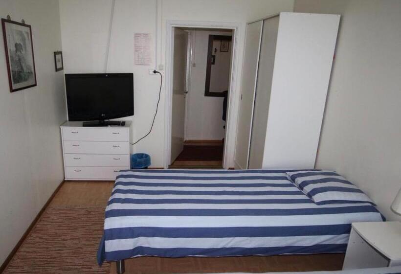 带共用浴室的标准房间, Käyrämön Keidas