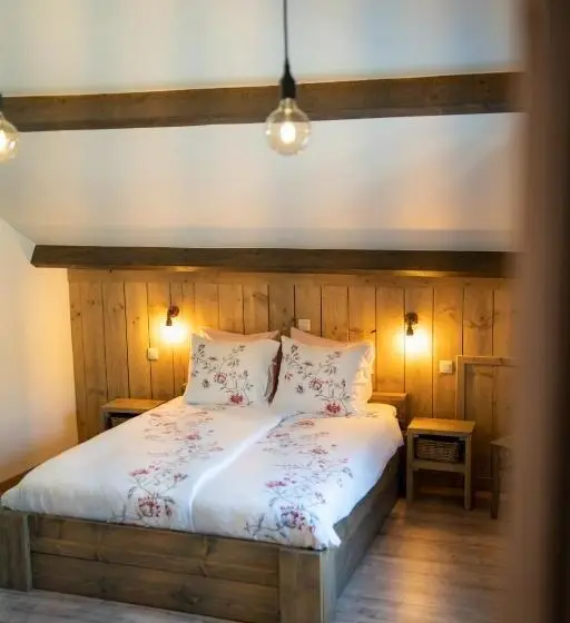 デラックスの４人部屋, Bed & Breakfast  T Vèèrke