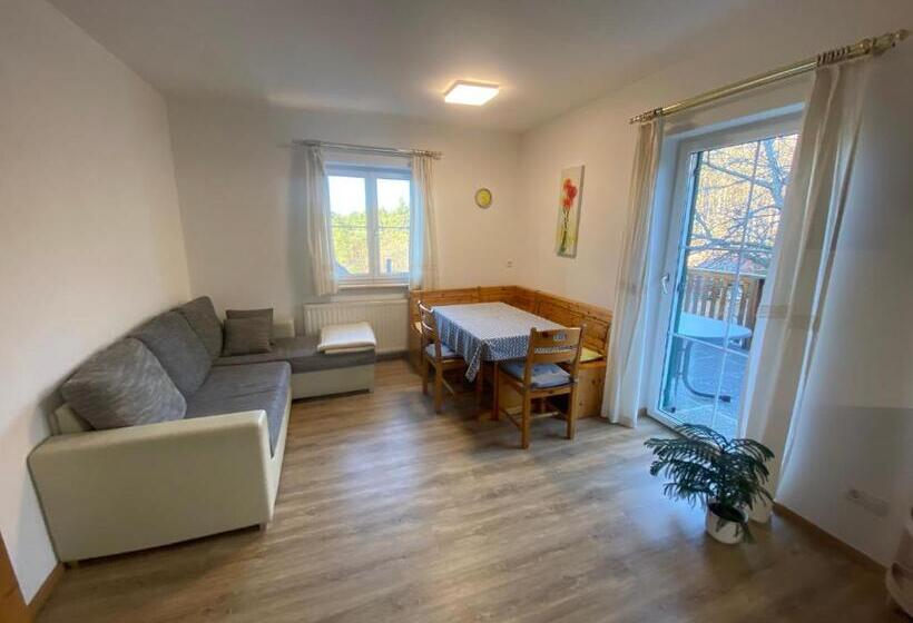 شقة غرفتين, Bio Hof Windhaber