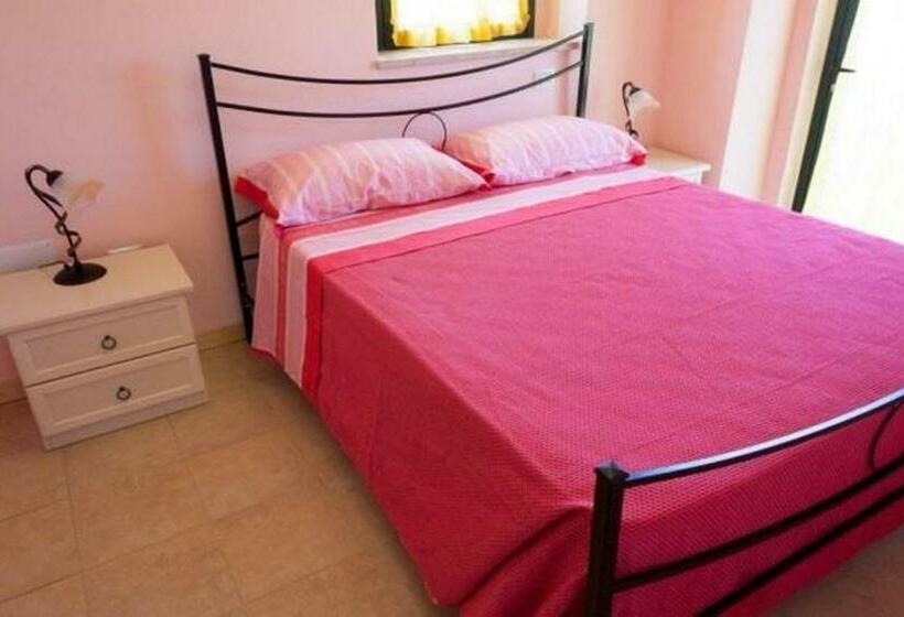 スタンダードルーム, La Tana Del Cinghiale