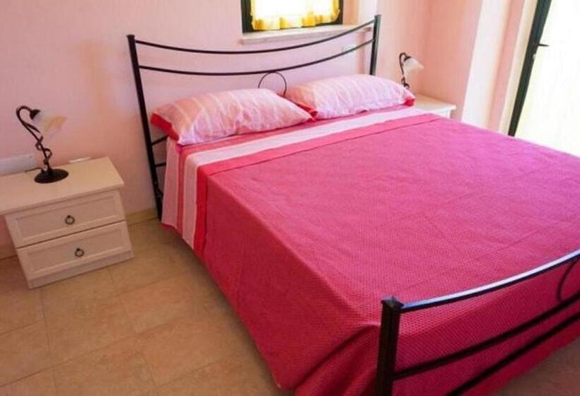 １階の１ベッドルームアパートメント, La Tana Del Cinghiale