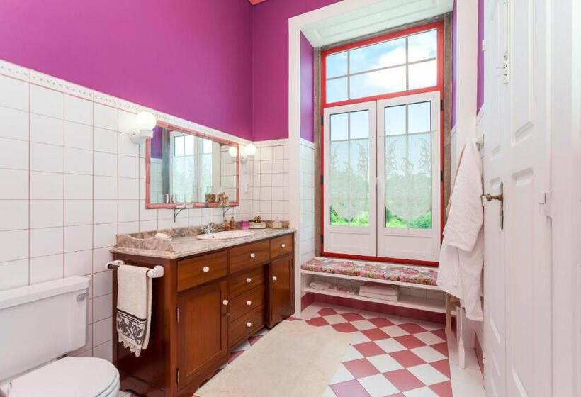 スイート, Vintage Balcony Guesthouse