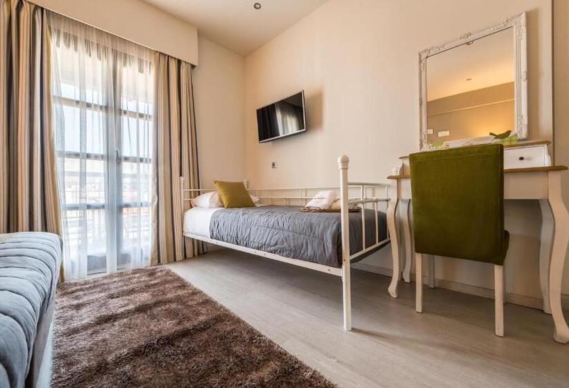 Номер Стандарт Трехместный, Filoxenia Hotel & Spa