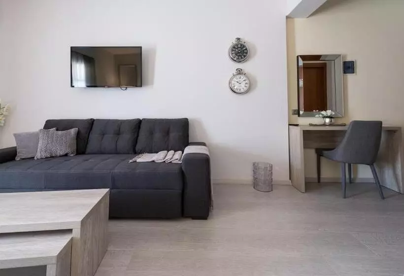 Juniorsviitti, Filoxenia Hotel & Spa