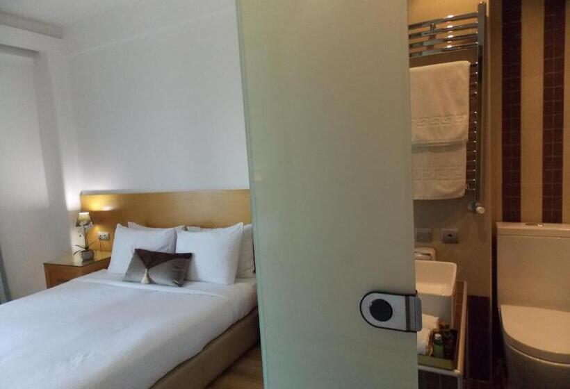 Quarto Estandar Individual com Sacada, Alexandros
