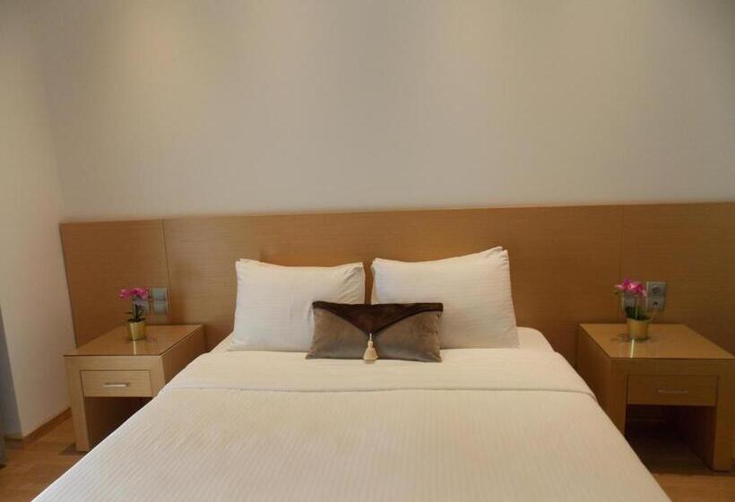 Quarto Estandar Individual com Sacada, Alexandros
