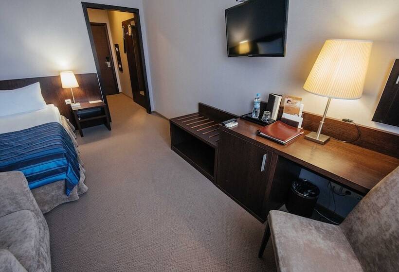 اتاق استاندارد یک نفره, Aurora