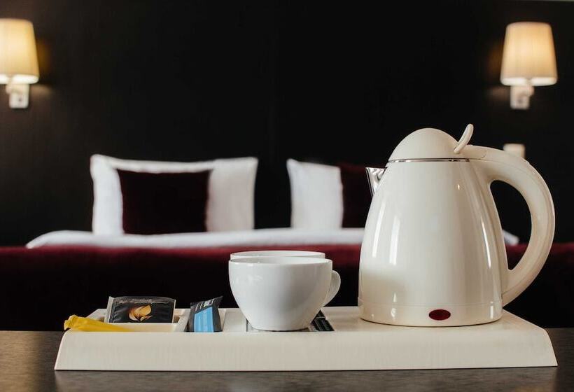 استودیوی استاندارد, Aurora