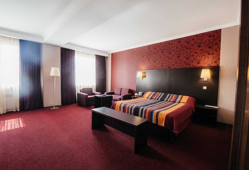 استودیوی استاندارد, Aurora