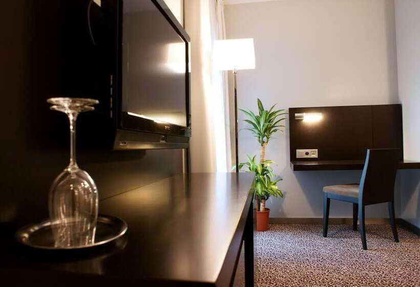 اتاق کلاس بیزنس, Avance