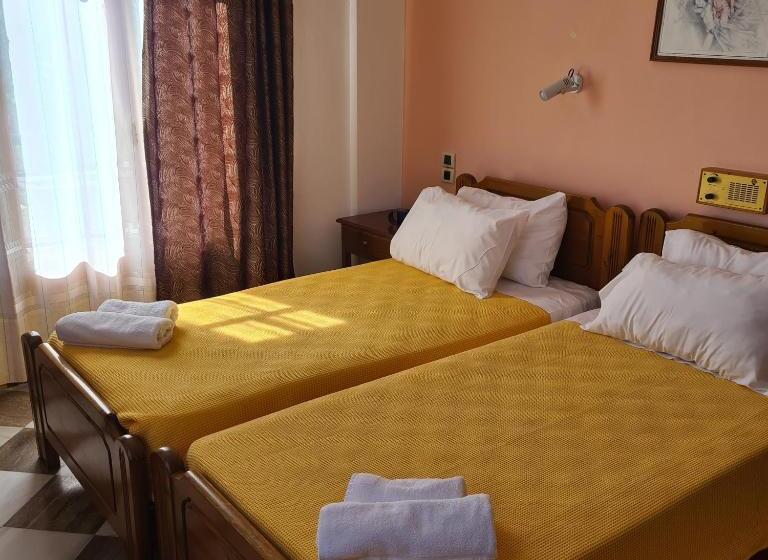 带花园景观的标准洋房, Belvedere Aeolis