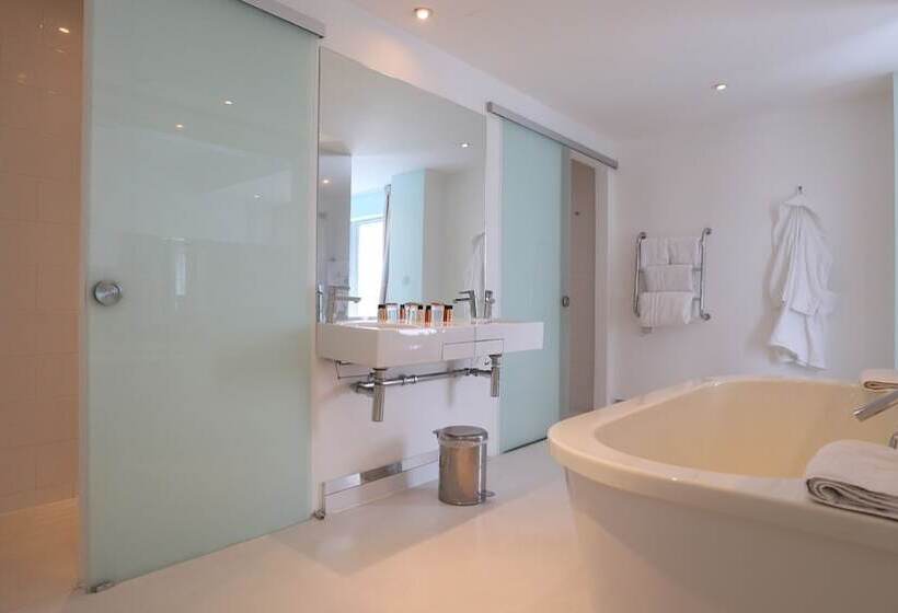 スイート, Citrus Hotel Cheltenham By Compass Hospitality