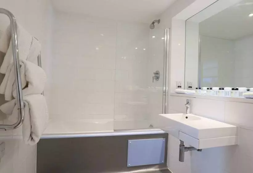 اتاق خانوادگی, Citrus Hotel Cheltenham By Compass Hospitality
