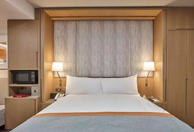 身障者適用スタンダードルーム, Club Quarters Hotel Covent Garden Holborn, London