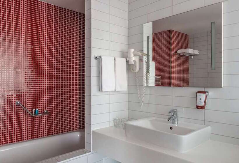 Полулюкс, Cosmos Astrakhan Hotel, A Member Of Radisson Individuals