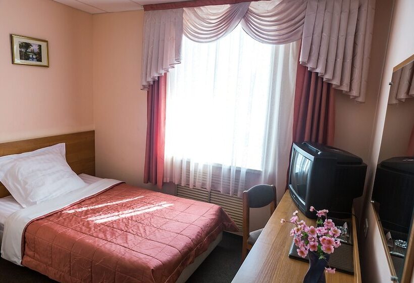 غرفة قياسية فردية, Gorodki