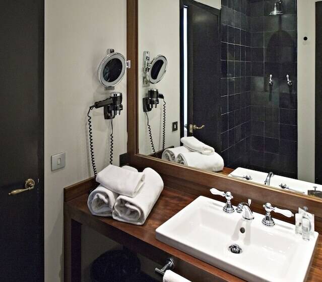 اتاق استاندارد یک نفره, Market